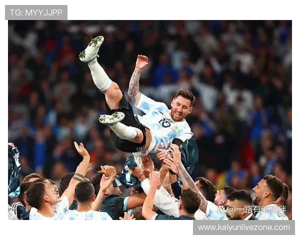 北京足球赛事精彩纷呈 各大俱乐部激烈角逐赛季冠军荣誉